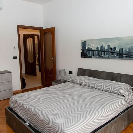 A Casa Di Ivy E Baby Apartment Turin Bagian luar foto