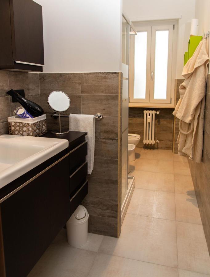 A Casa Di Ivy E Baby Apartment Turin Bagian luar foto