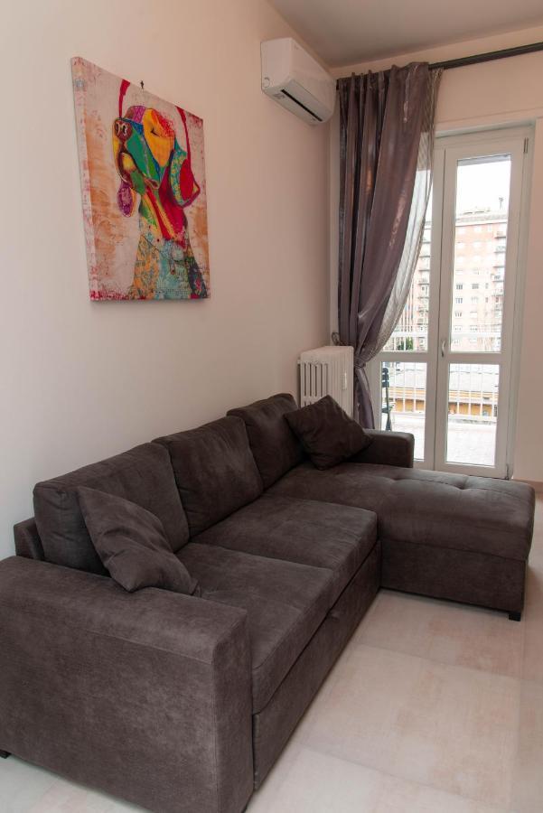 A Casa Di Ivy E Baby Apartment Turin Bagian luar foto